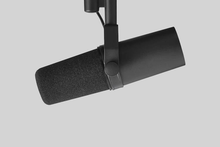 Shure SM7B Dynamic Microphone, Cardioid, Black, 3-pin XLR Connector