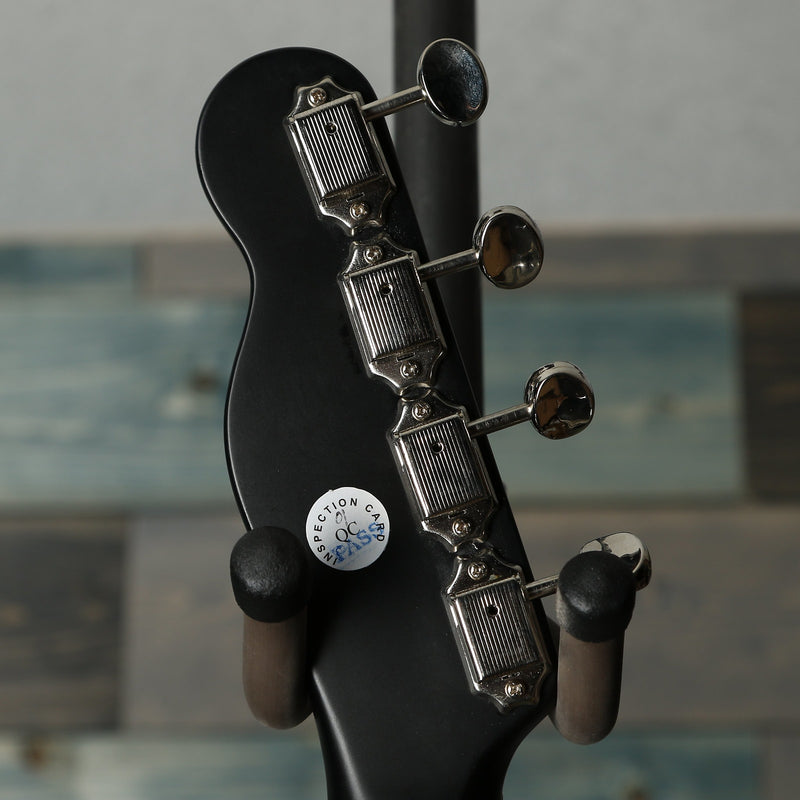 Fender Billie Eilish Uke, Walnut Fingerboard, Black
