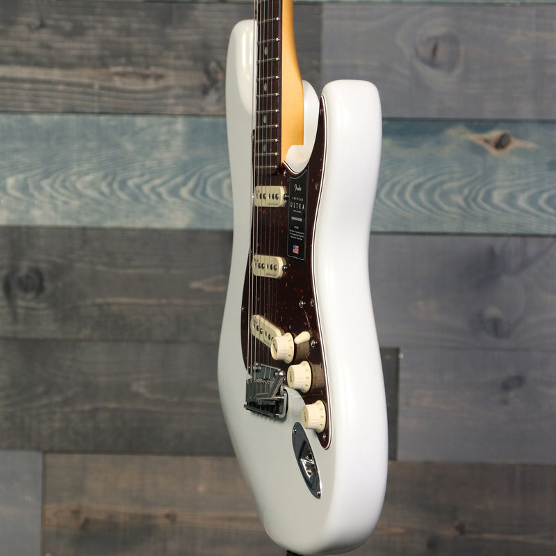 Fender American Ultra Stratocaster, Rosewood Fingerboard, Arctic Pearl