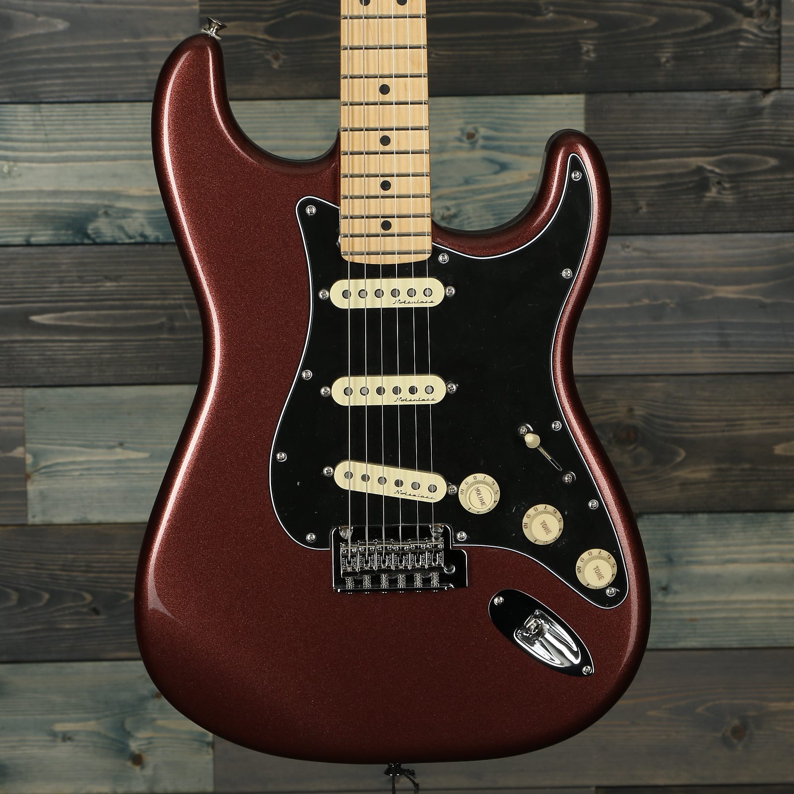 Fender Deluxe Roadhouse Stratocaster®, Maple Fingerboard, Classic Copper w/Bag