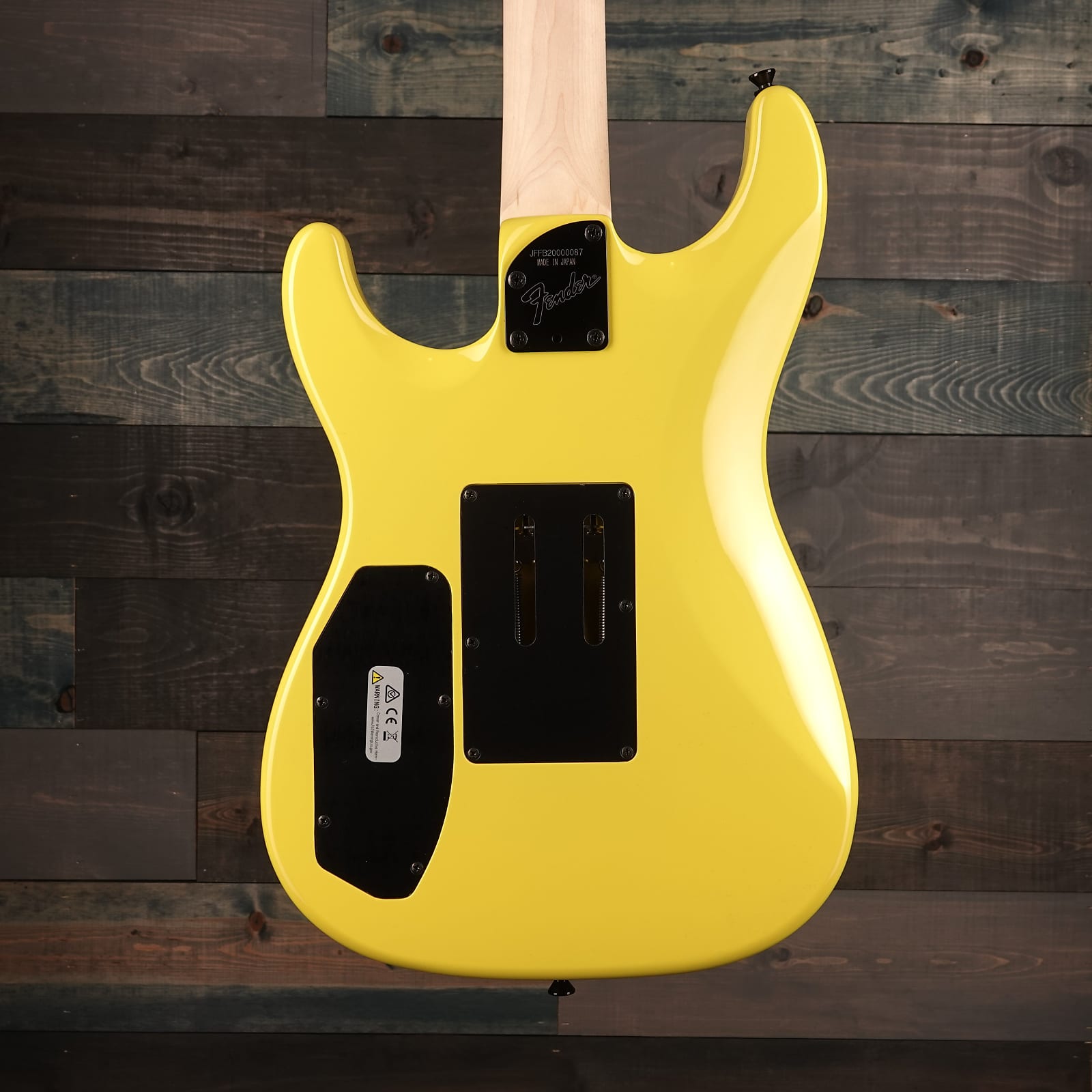 Fender Limited Edition HM Strat®, Maple Fingerboard, Frozen Yellow