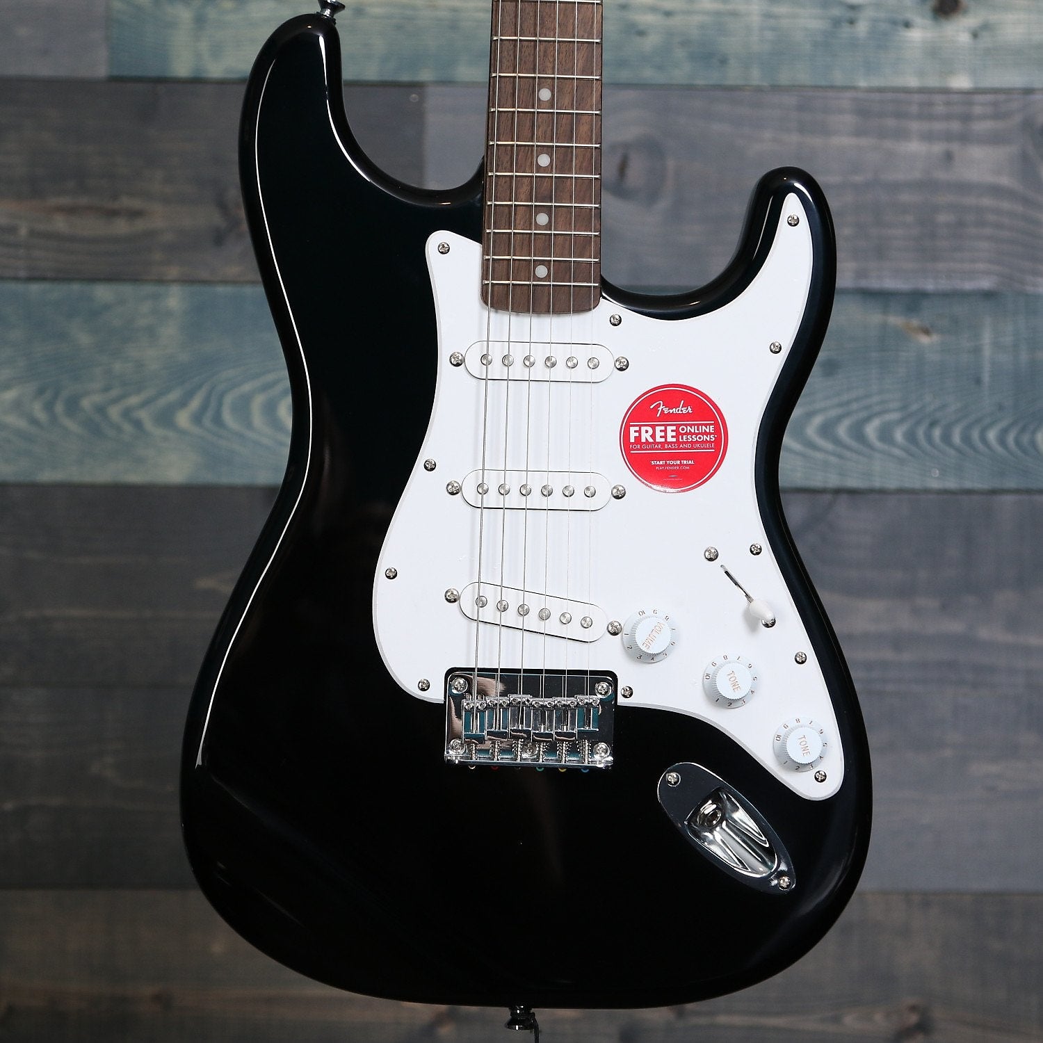 Fender Squier Bullet Stratocaster HT, Laurel Fingerboard, Black