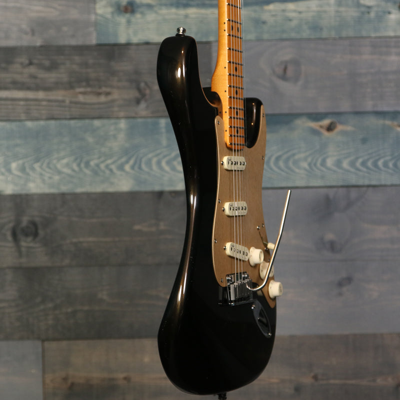 Fender American Ultra Stratocaster, Maple Fingerboard, Texas Tea