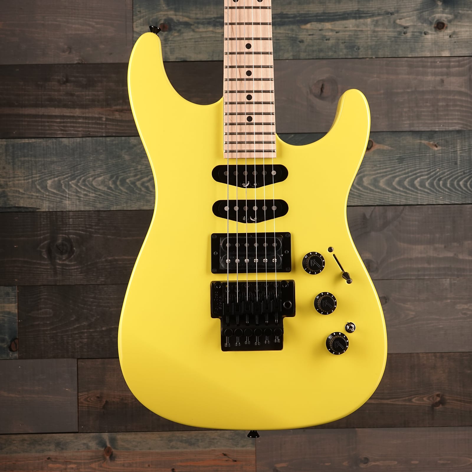 Fender Limited Edition HM Strat®, Maple Fingerboard, Frozen Yellow