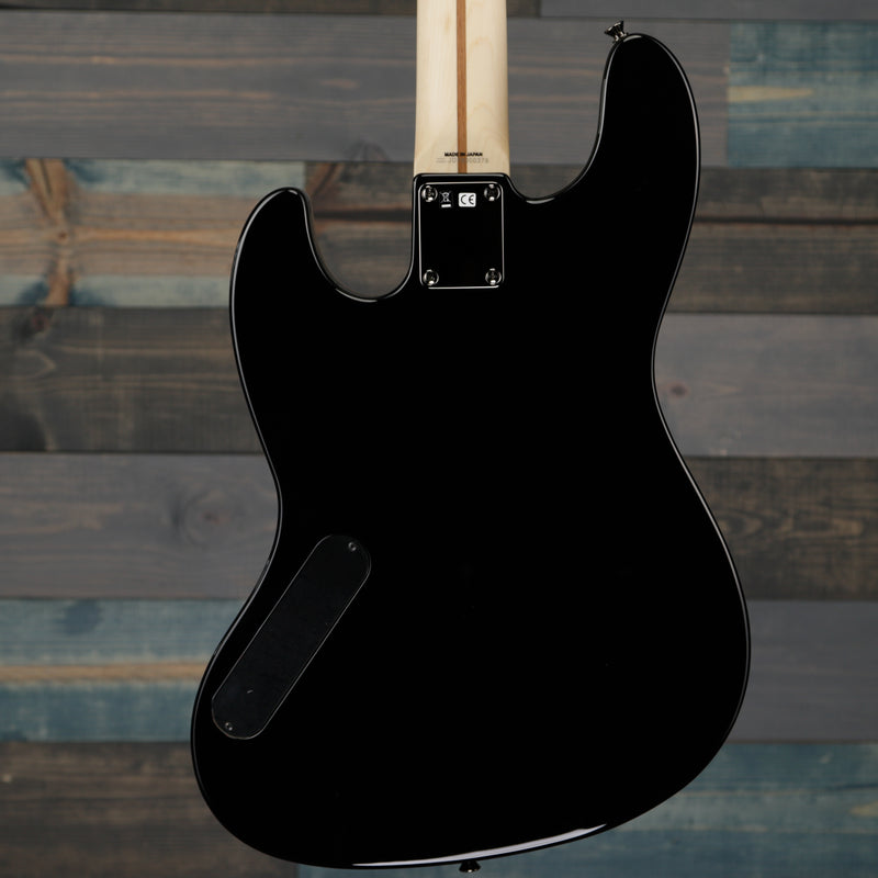 Fender Aerodyne Jazz Bass Rosewood Stained Fingerboard, Black, No Pickguard