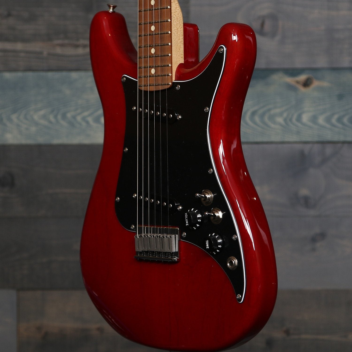 Fender Player Lead II, Pau Ferro Fingerboard, Crimson Red Transparent