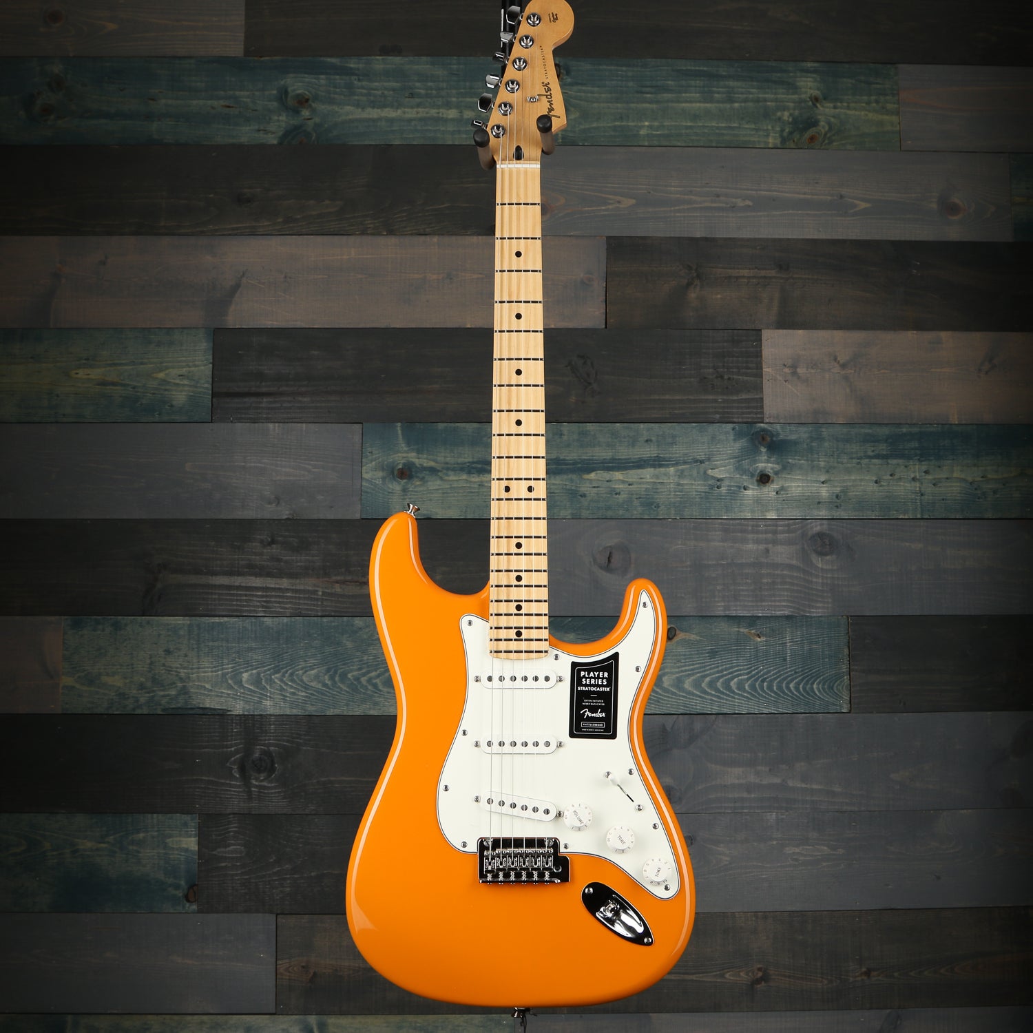 Fender Player Stratocaster®, Maple Fingerboard, Capri Orange