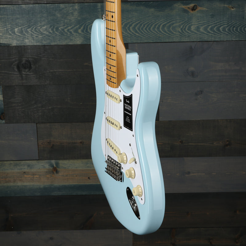 Fender Vintera® '50s Stratocaster®, Maple Fingerboard, Sonic Blue