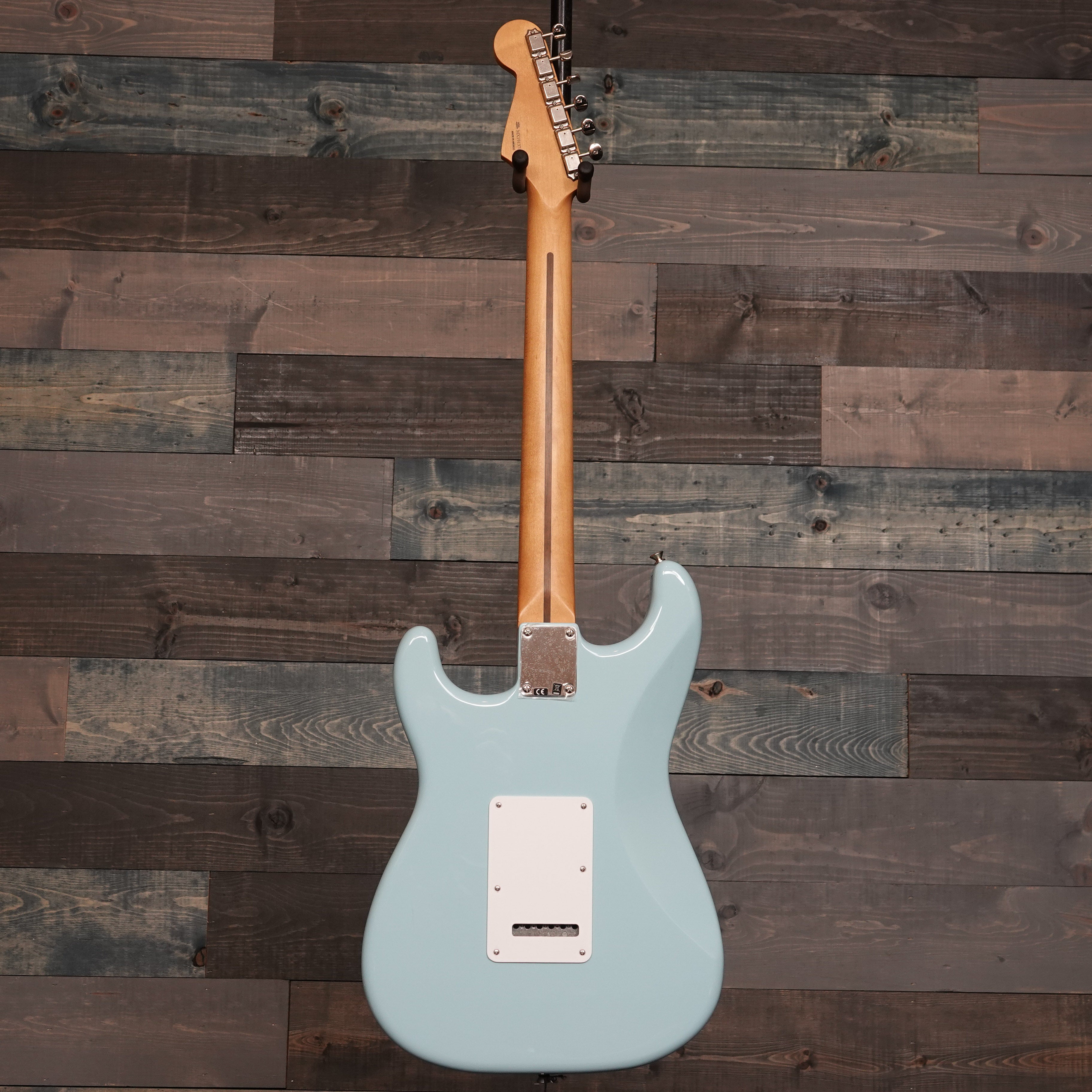 Fender Vintera '50s Stratocaster Modified, Maple Fingerboard, Daphne Blue