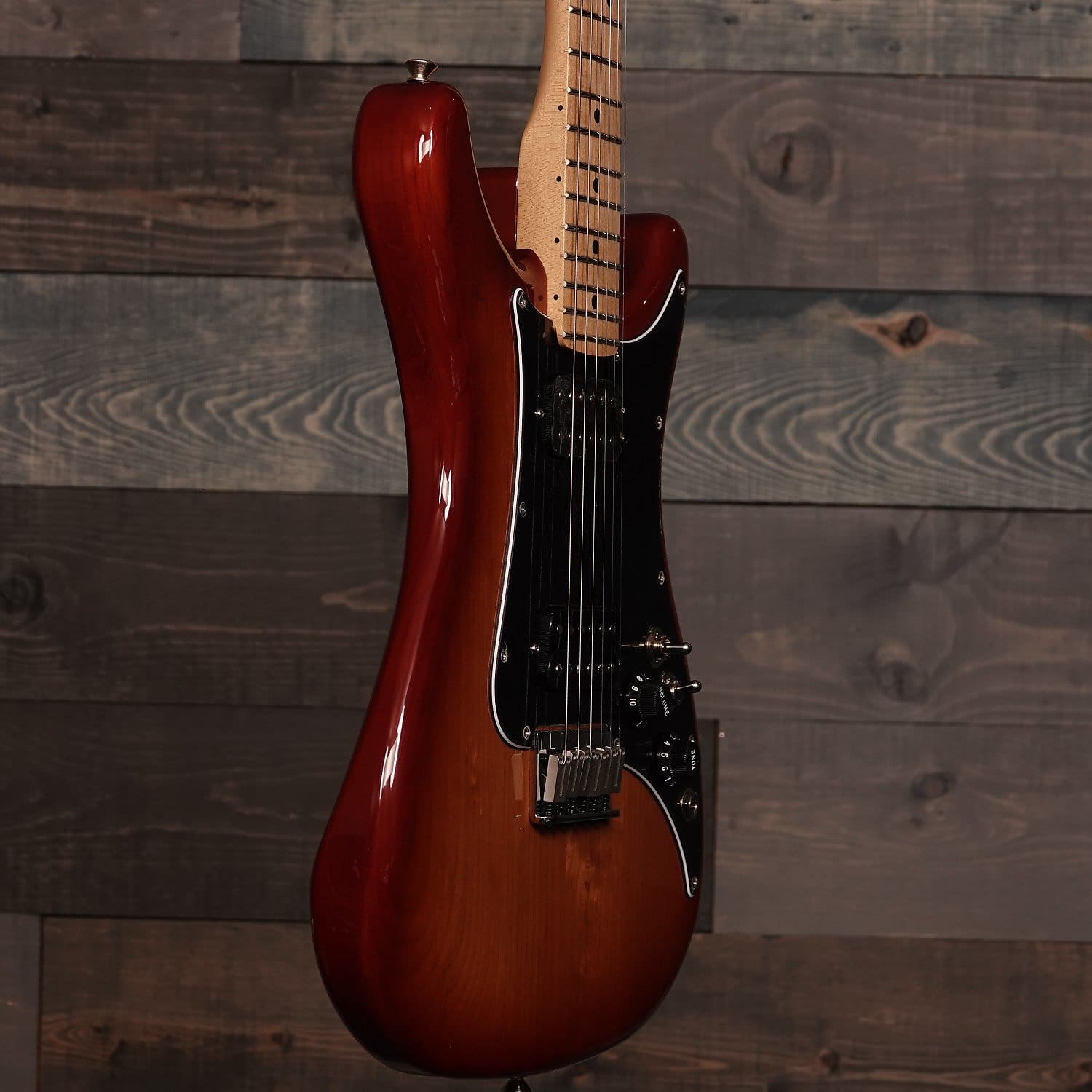 Fender Player Lead III, Maple Fingerboard, Sienna Sunburst