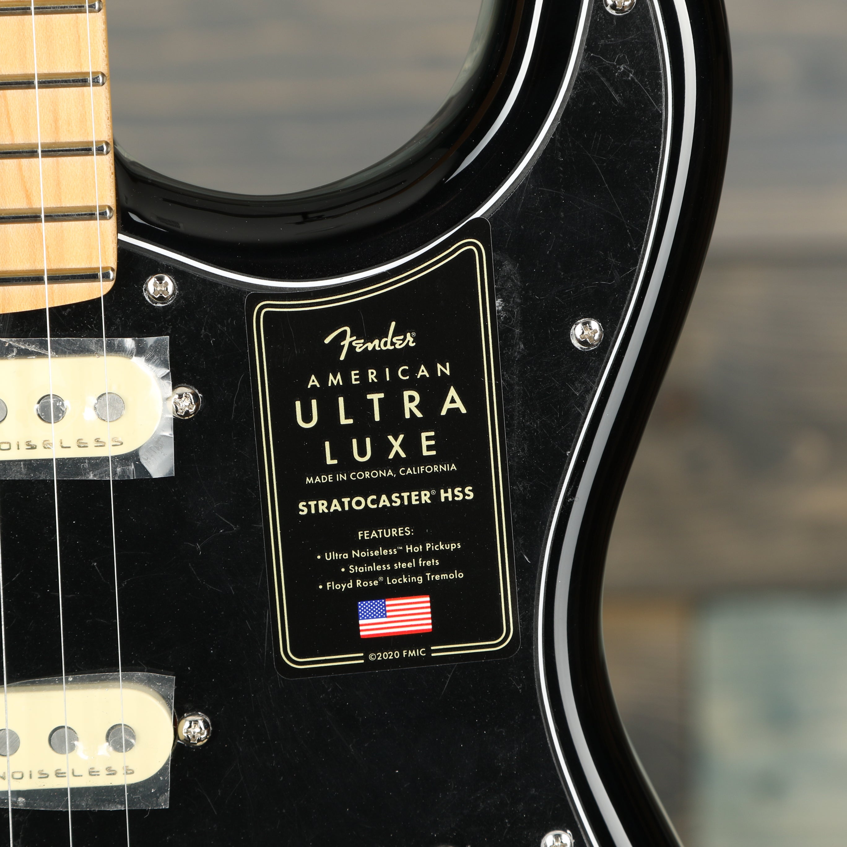Fender Ultra Luxe Stratocaster Floyd Rose HSS, Maple Fingerboard, Silverburst