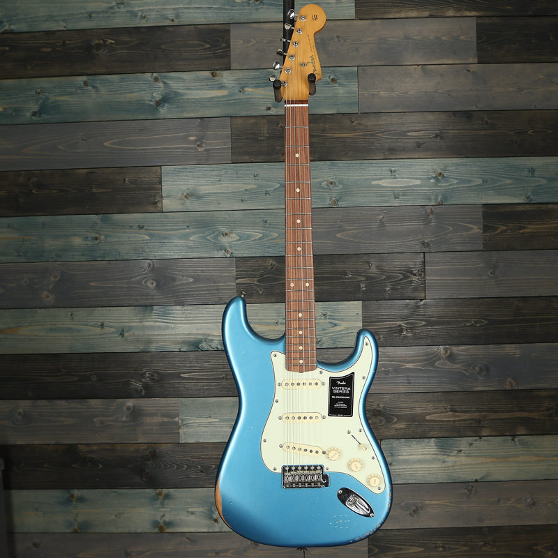 Fender Vintera Road Worn 60s Stratocaster, Pau Ferro FB - Lake Placid Blue